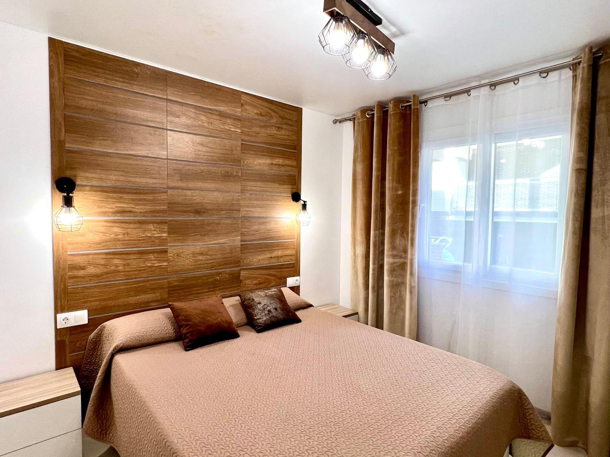 Confortable Apartamento En Ла-Пінеда Екстер'єр фото
